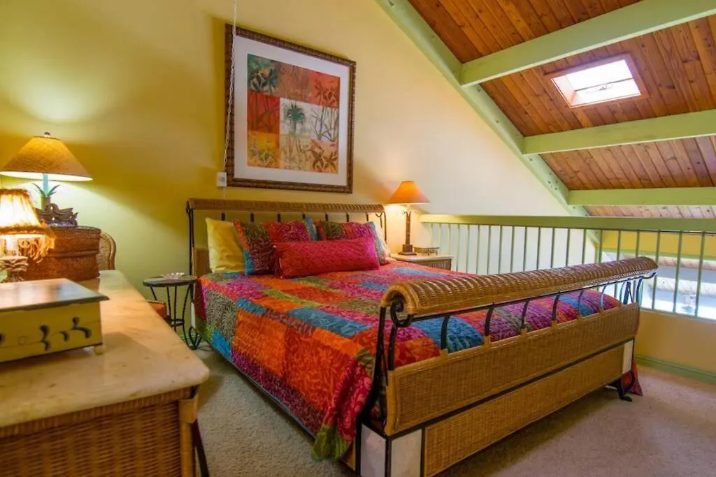 Hale Mahina A406- Top Floor Oceanfront 2Bed Condo, Expansive Views Кахана 0*,